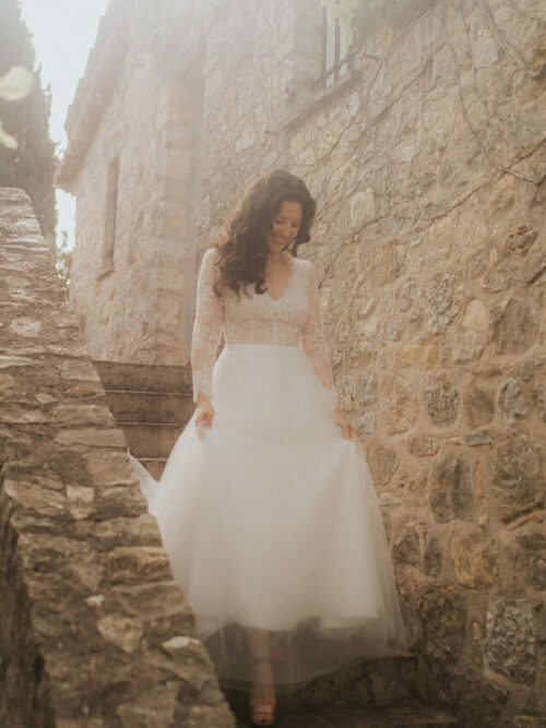 Robe de mariée avec manches longues en dentelle faite main en France